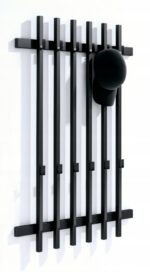 Wieszak metalowy 65 cm z 12 uchwytami